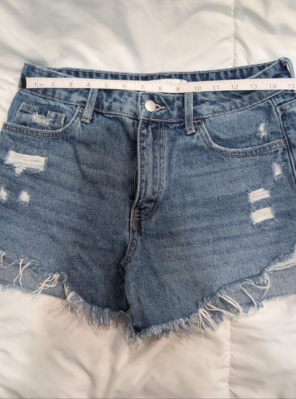 100% Cotton VICI Los Angeles Distressed Denim Shorts Size 28